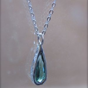 Sterling silver necklace with Tourmalin.